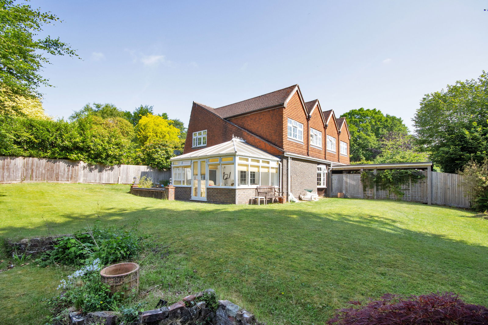 5 bedroom detached house for sale 0