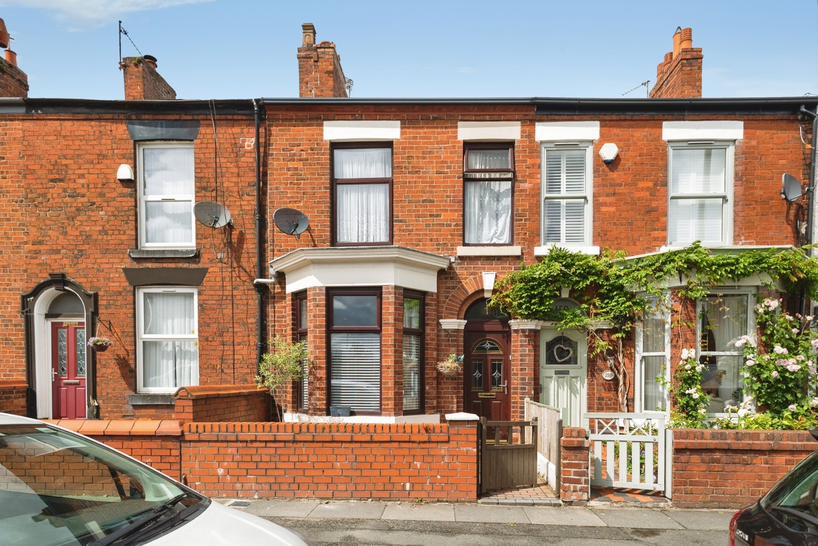 157 Hyde Road, Denton, Manchester, M34 3DW - listing photo
