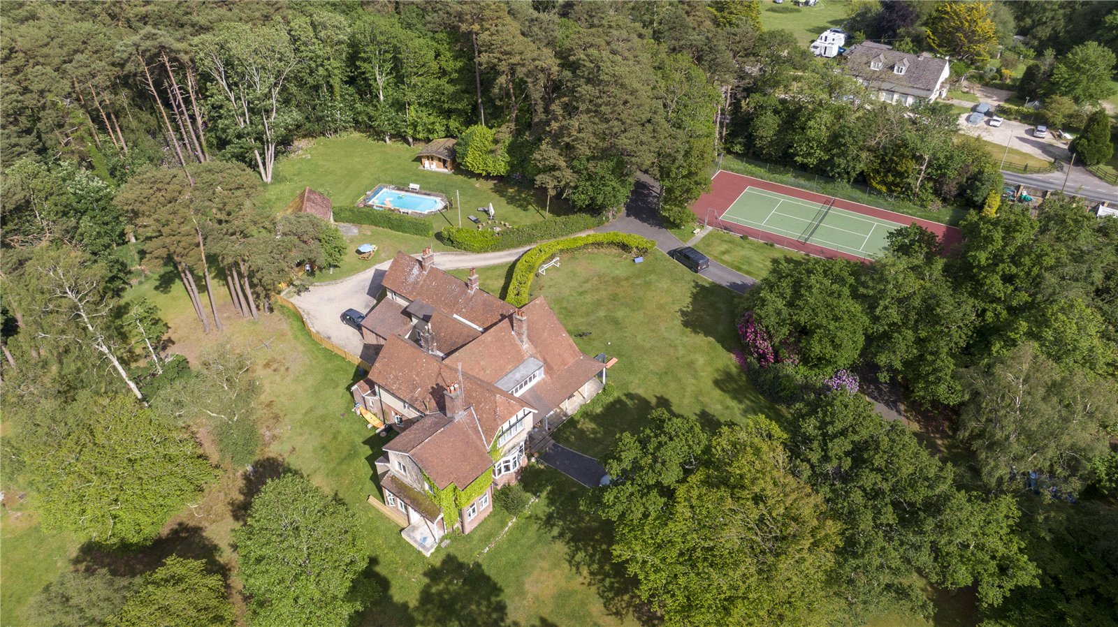 7 bedroom detached house for sale 0