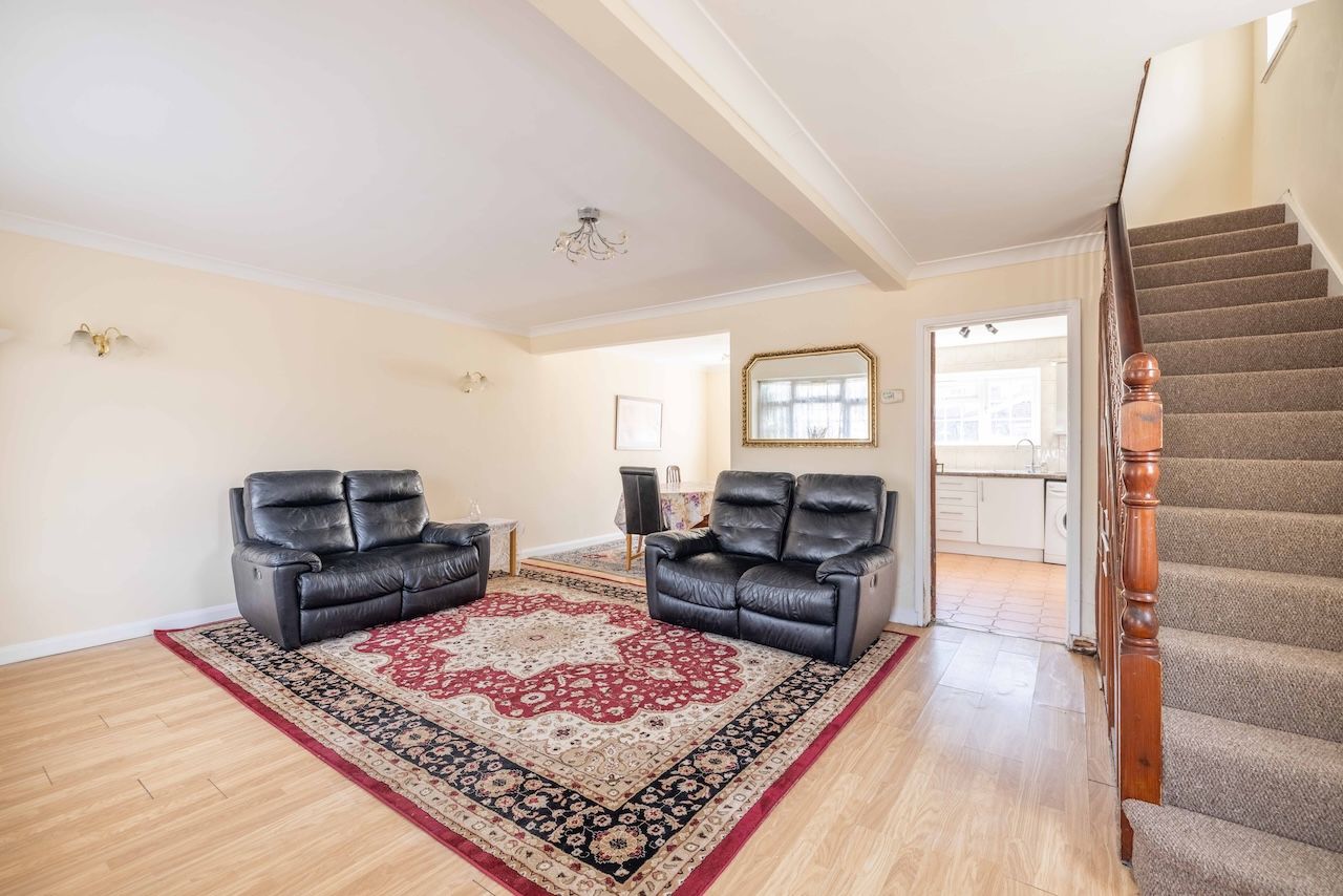 85, Corwell Lane, Uxbridge photo 4
