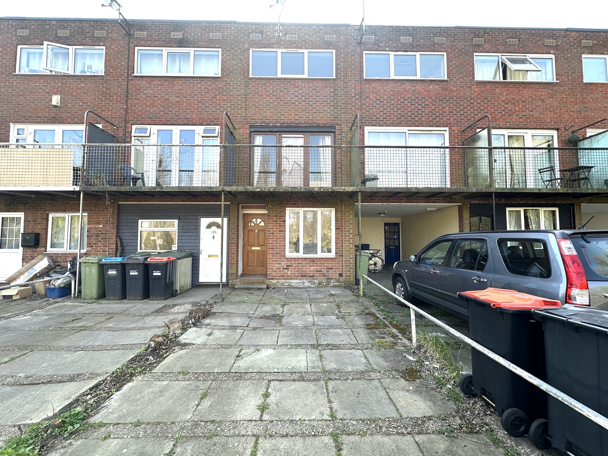4-bed house on 167, Waterside, Milton Keynes, £254,995
