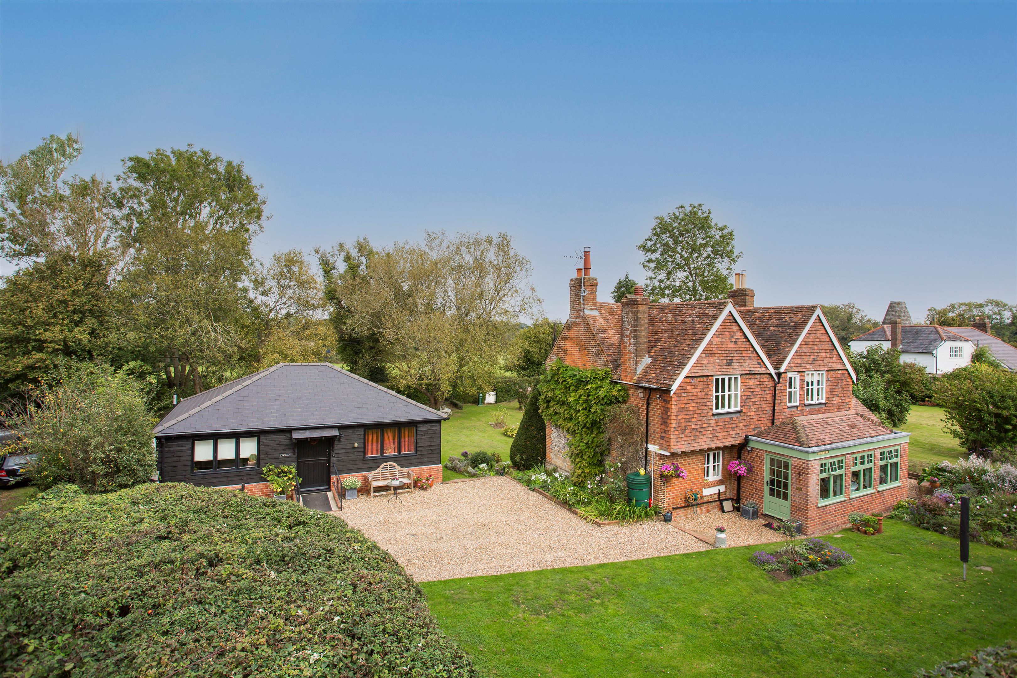 6 bedroom block of flats for sale