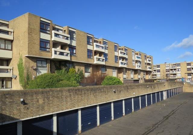 Neville Court, Washington photo 2