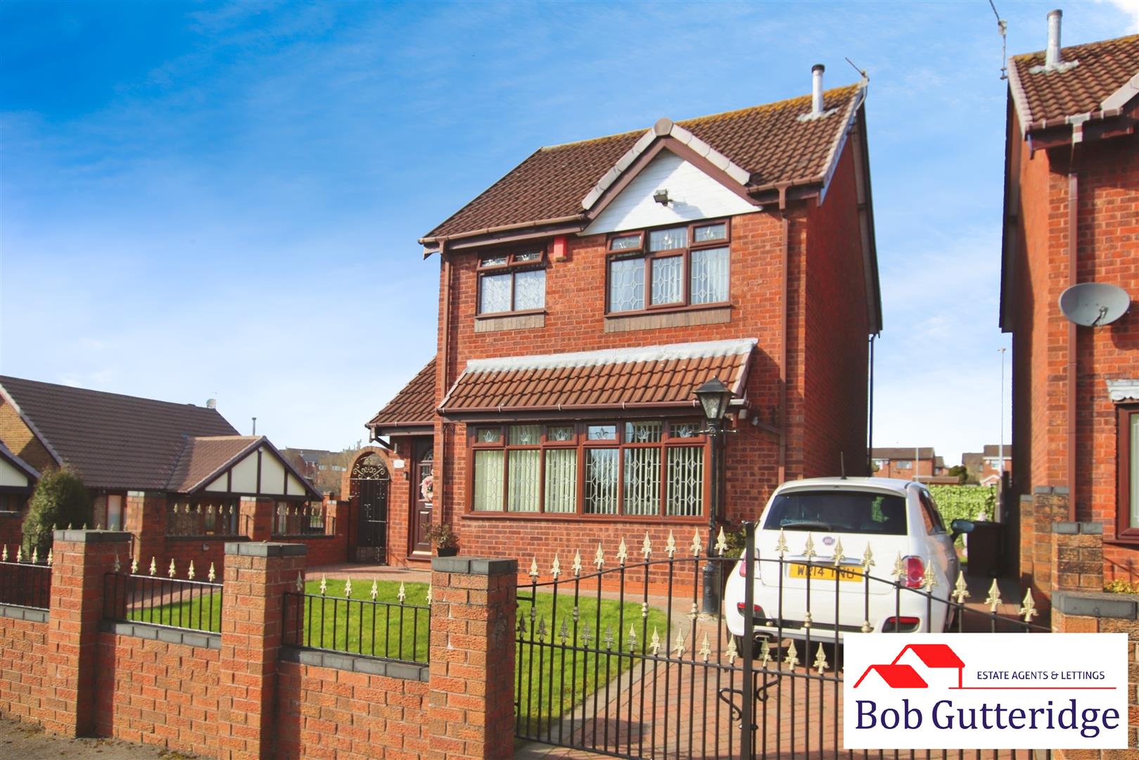 3-bed detached on 8, Tallis Grove, Stoke-On-Trent, £245,000