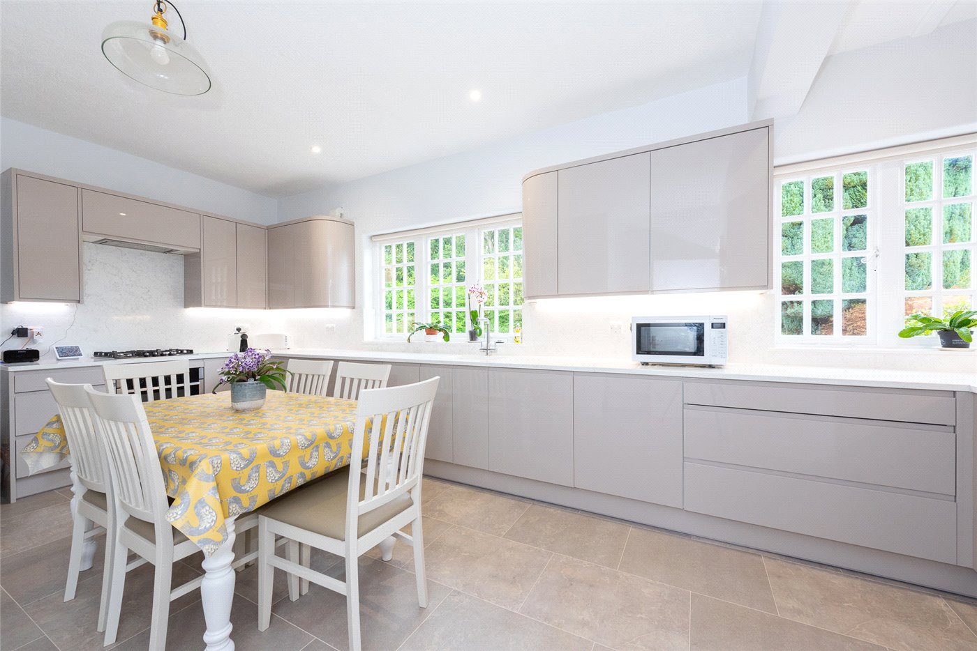 Photos of Fleet Hill, Finchampstead, Wokingham, Berkshire RG40 64976636 PrimeLocation