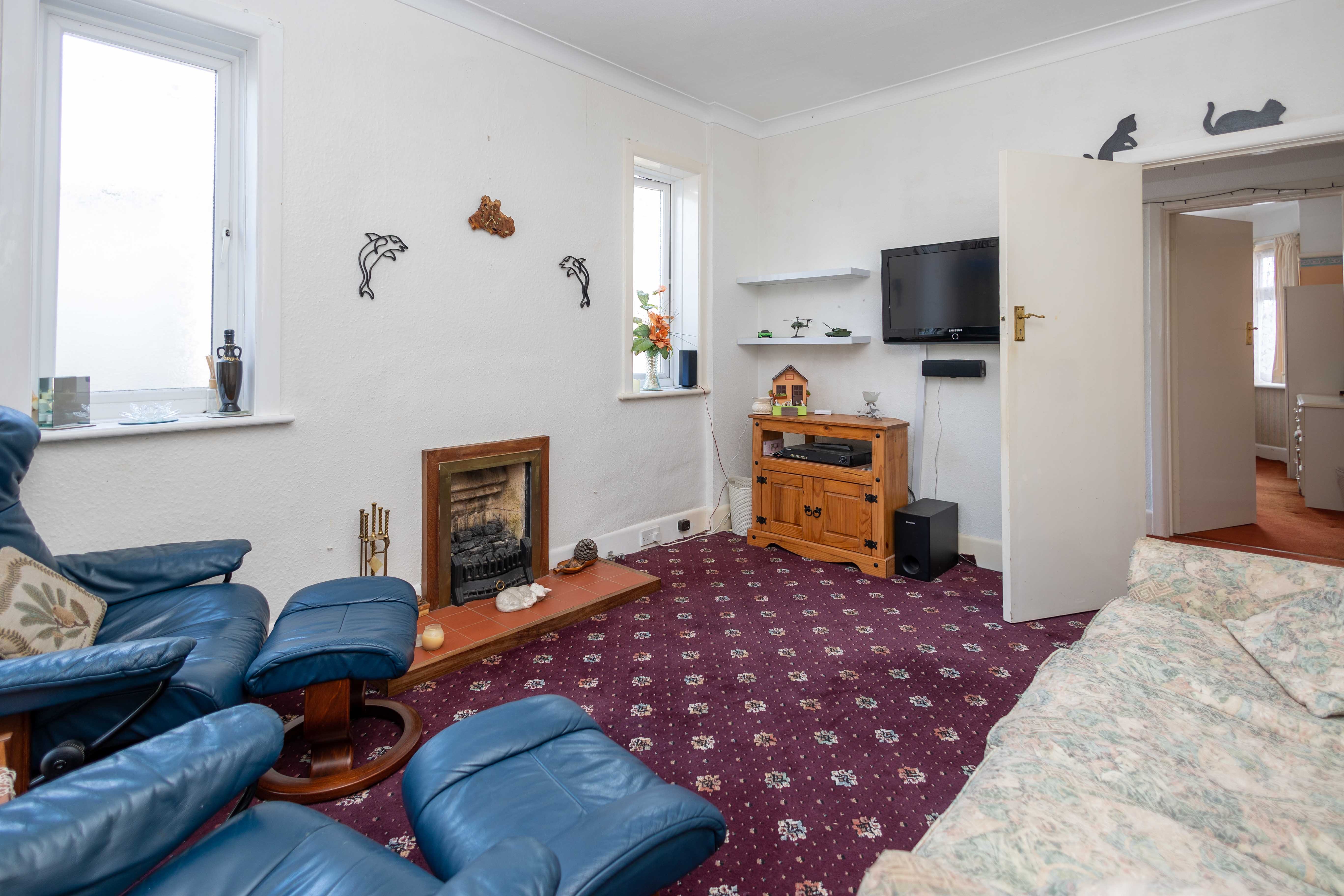 Photos of Broughton Close, Bournemouth BH10 66068062 PrimeLocation