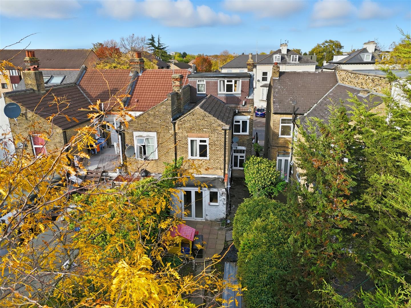 141, Ordnance Road, Enfield photo 4