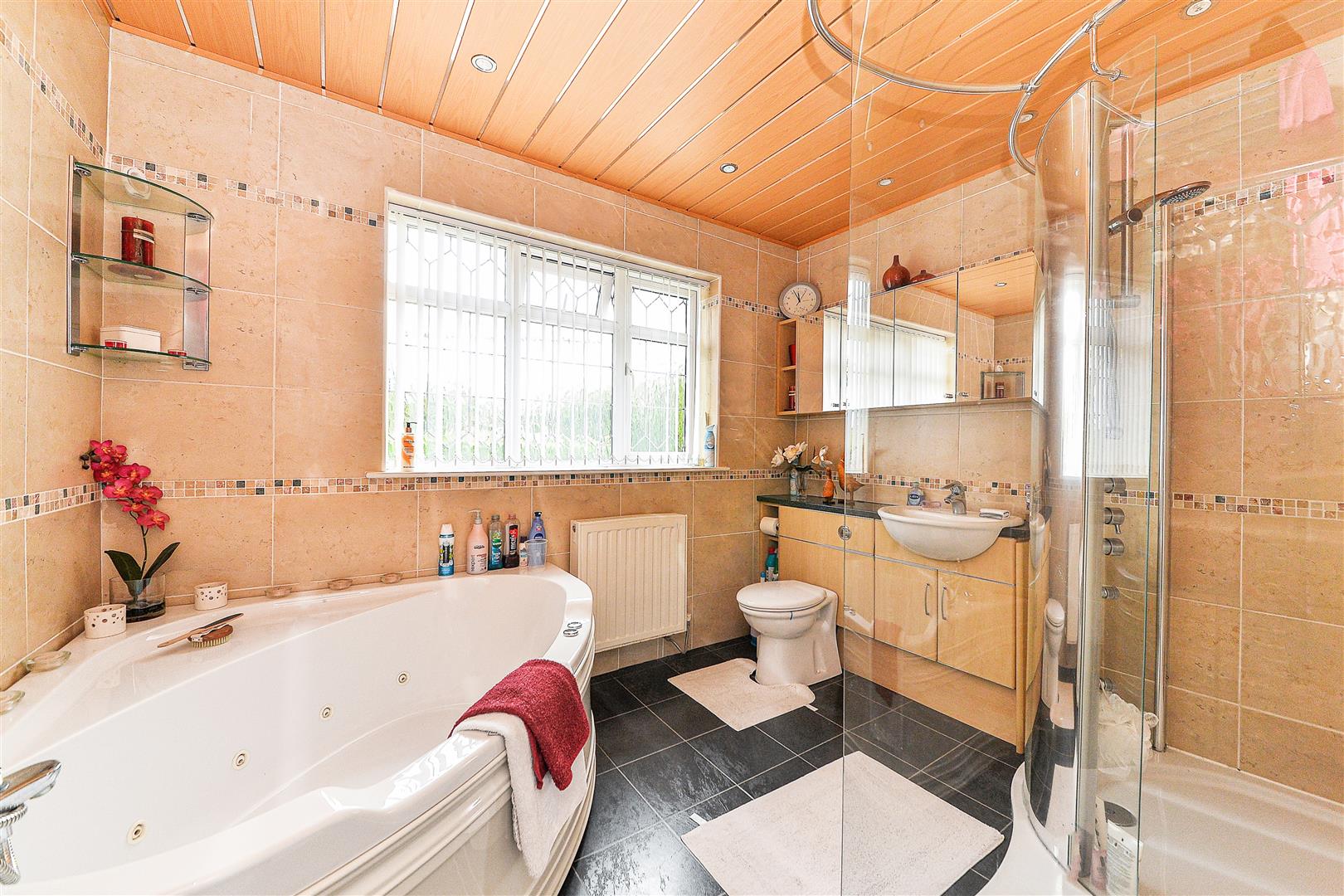 Photos of Hardwick Road, Streetly, Sutton Coldfield B74 62125045