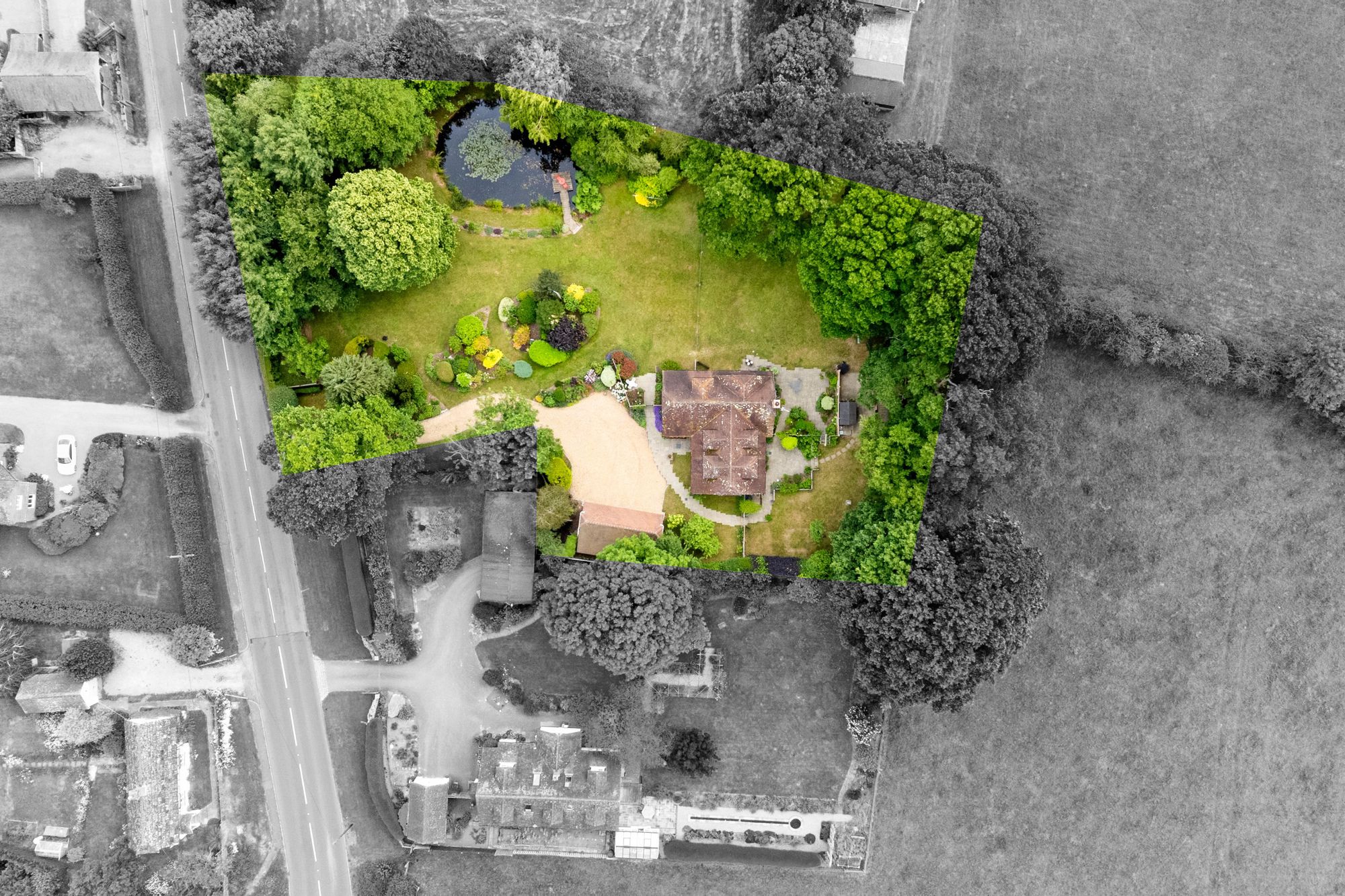 4 bedroom detached house for sale 0