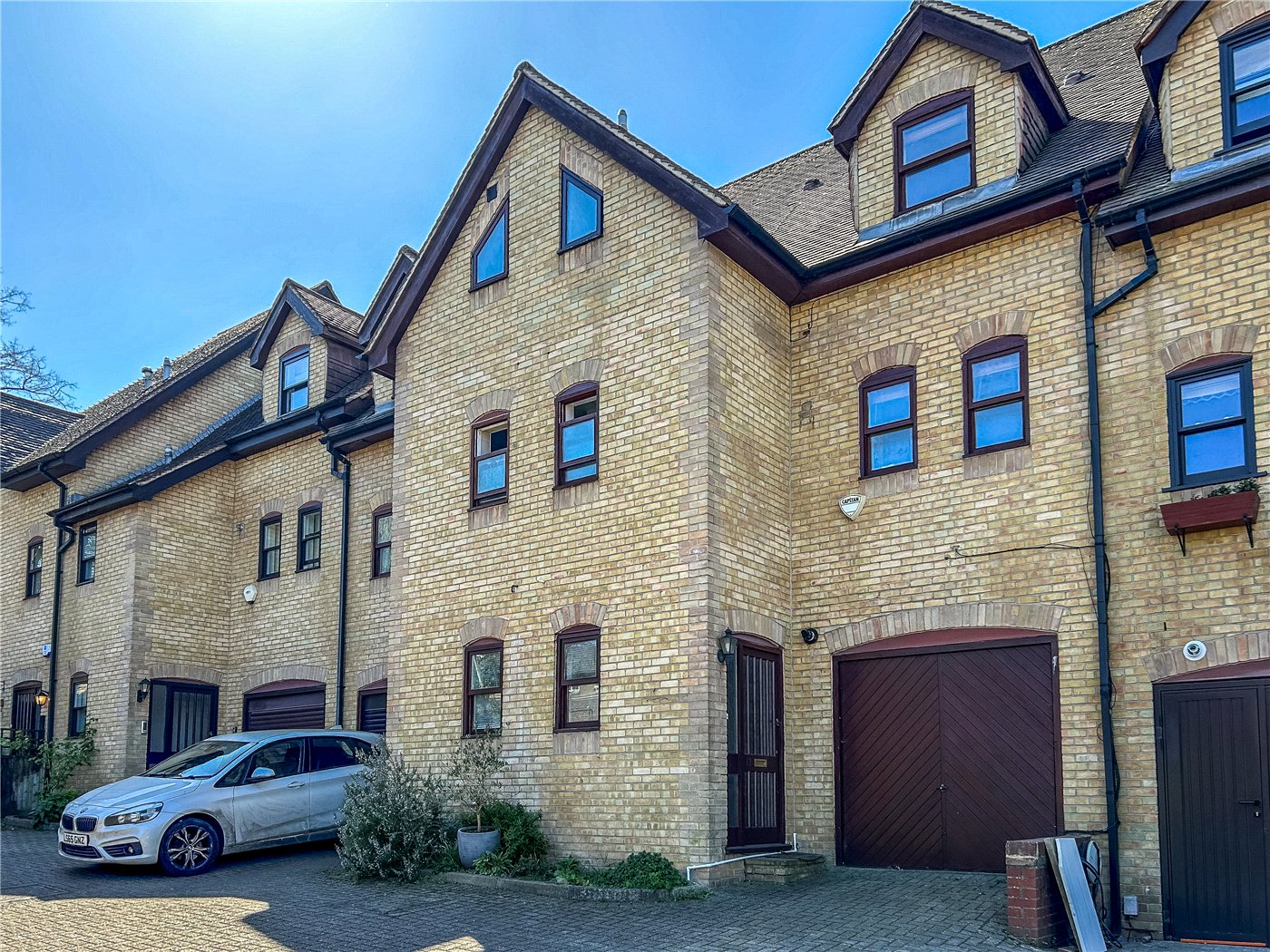 4 bedroom terraced house for sale 0