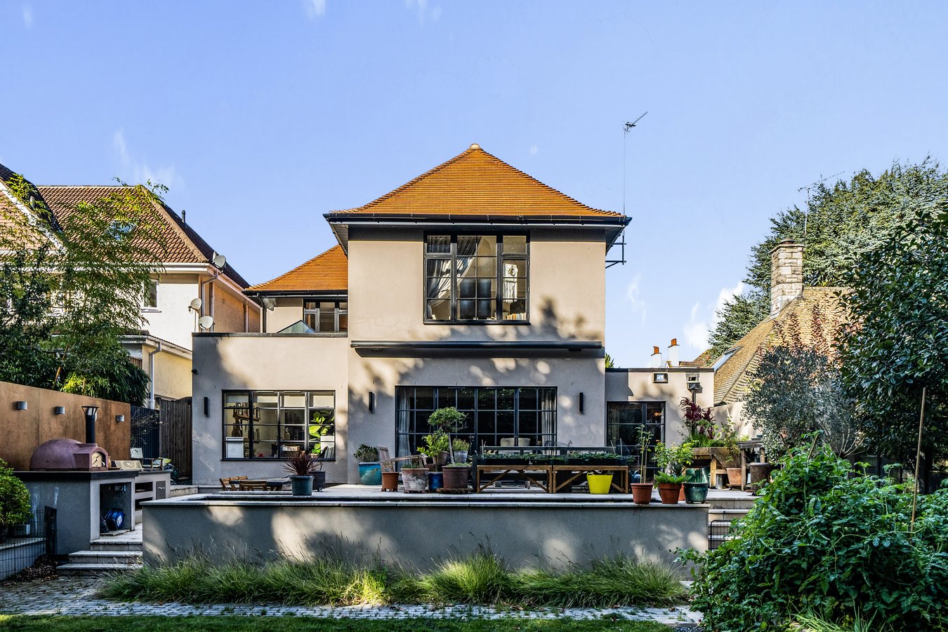 5 bedroom detached house for sale 0