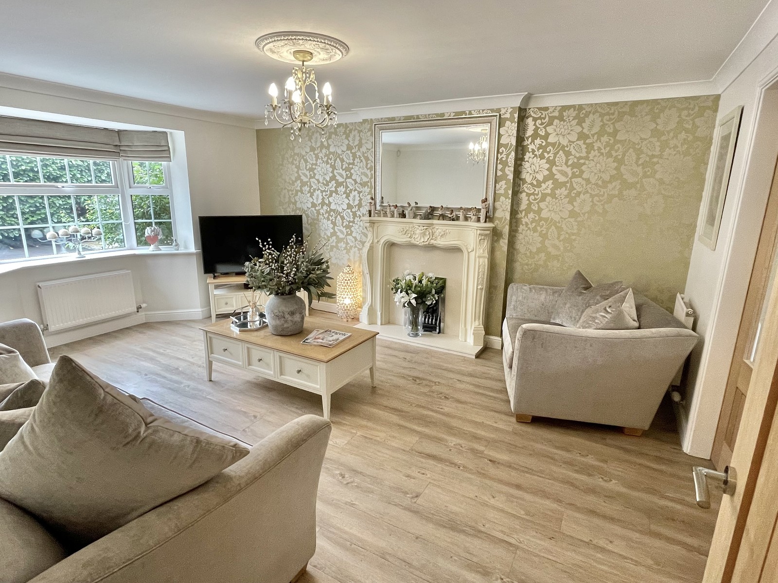 Photos of Loughland Close, Blaby, Leicester, Leicestershire. LE8