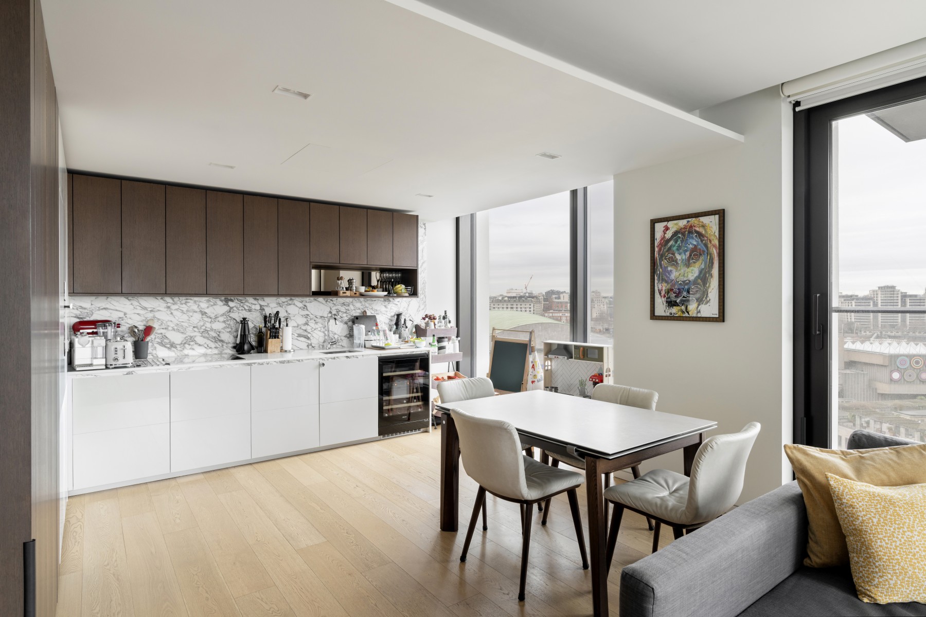 2 bedroom flat for sale 0