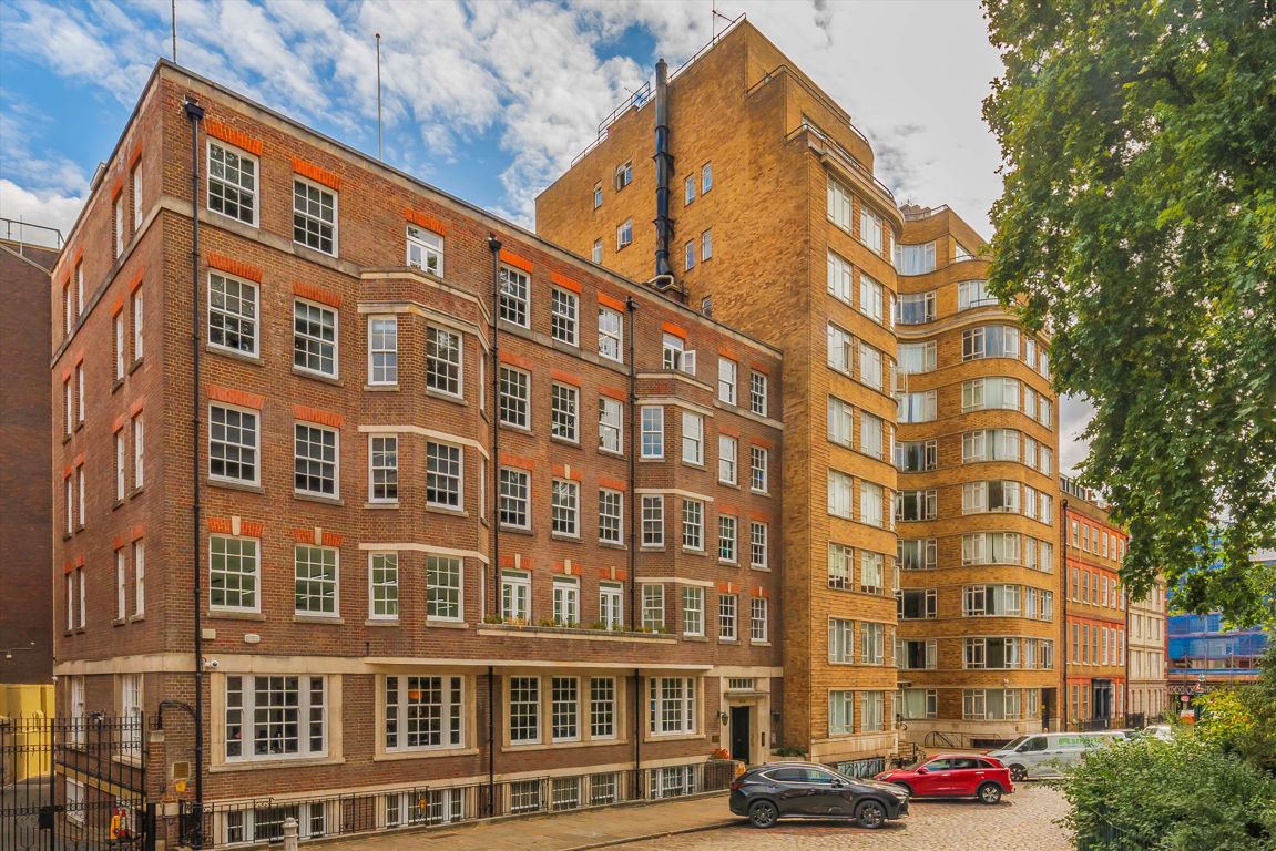 Flat 87, Florin Court, 6-9, Charterhouse Square, London photo 2