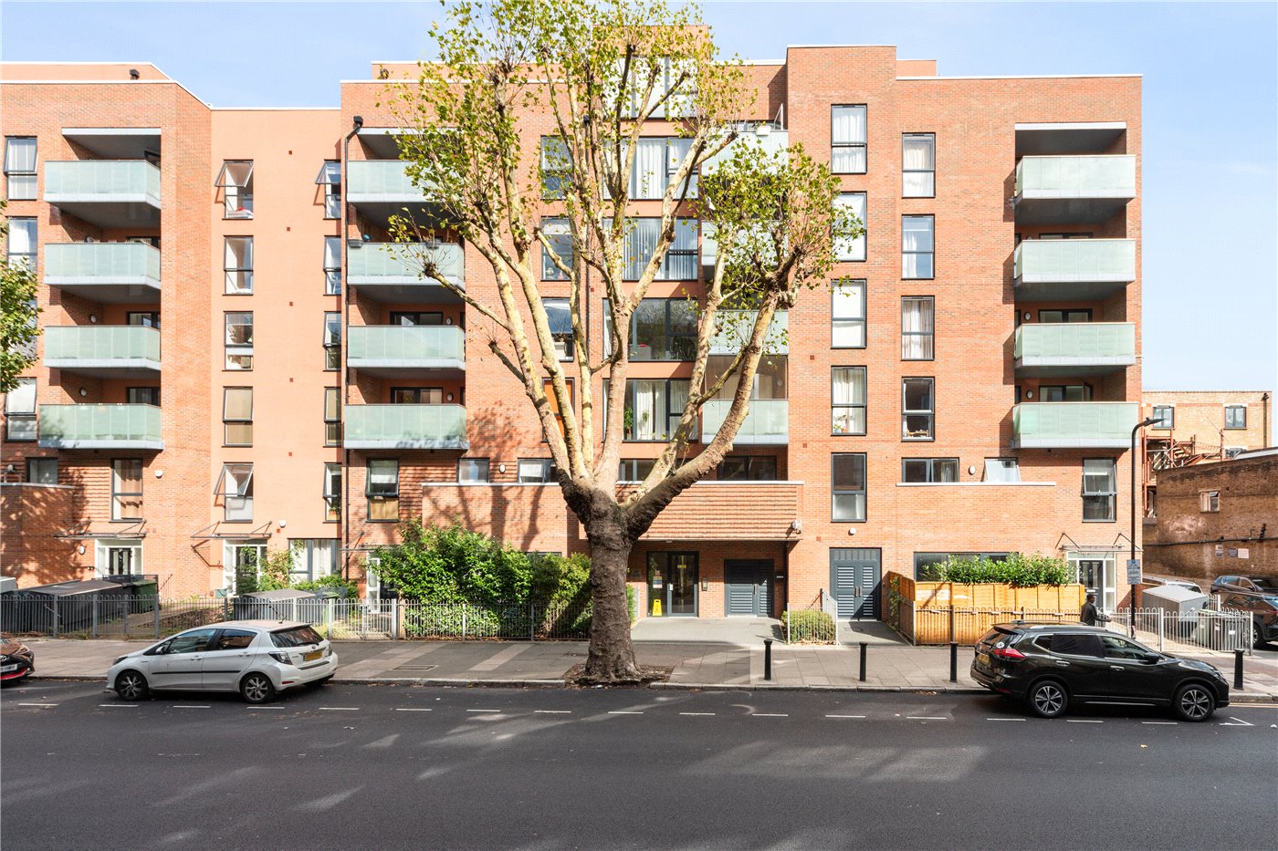 1-bed flat on Butterfly Court, London N15, £400,000