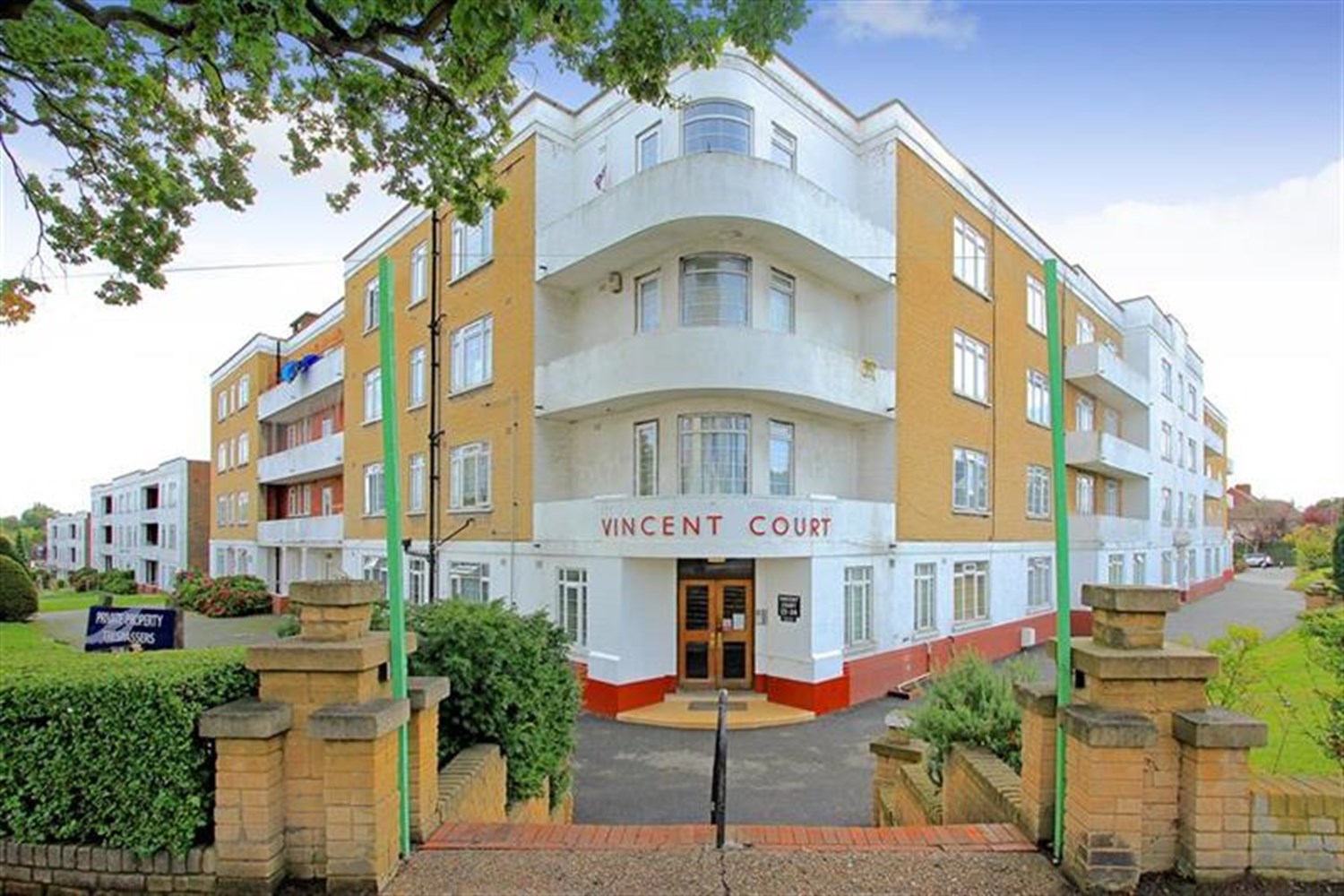 388, Vincent Court, Hendon photo 5