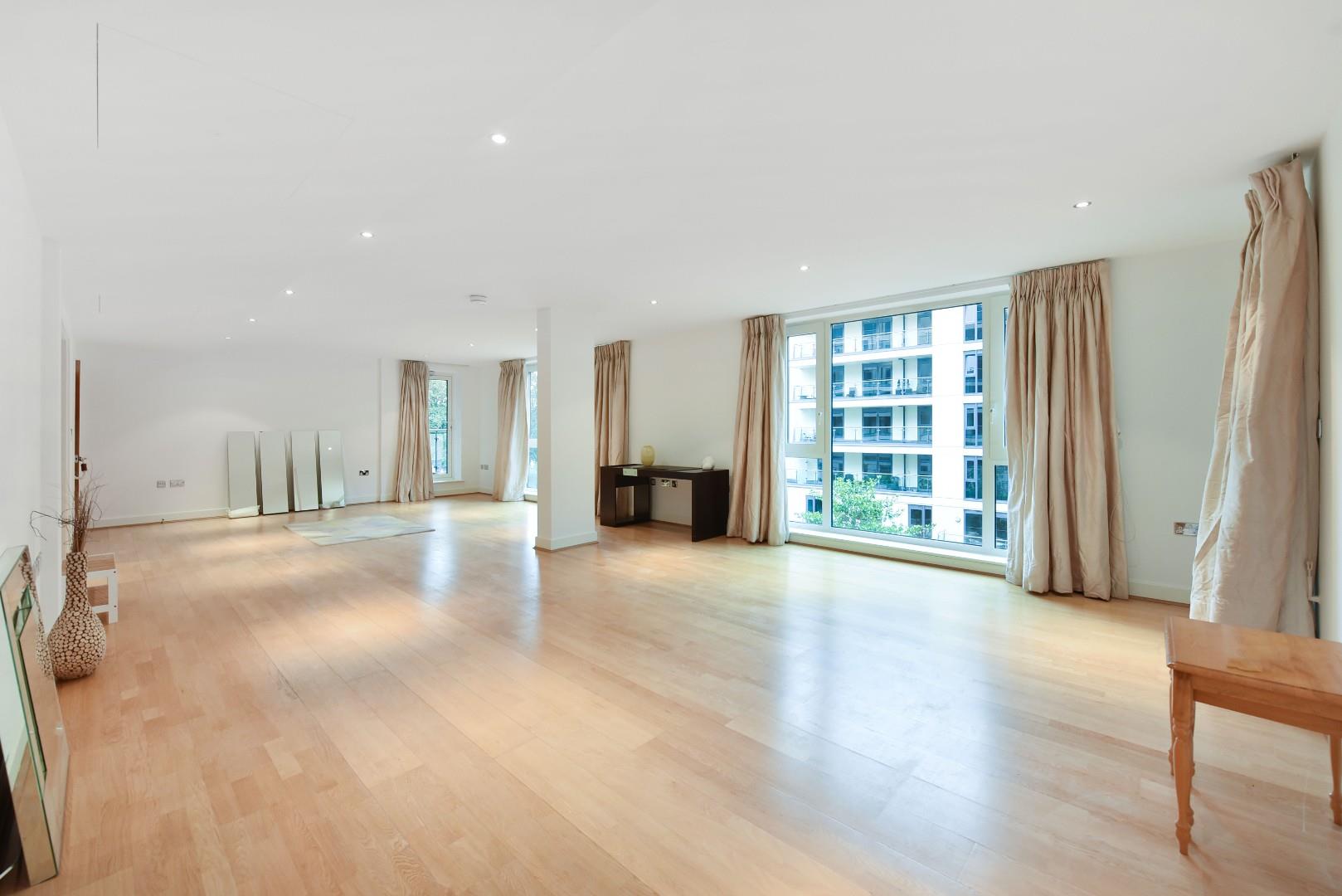 Flat 21, Marina Point, Lensbury Avenue, London photo 2