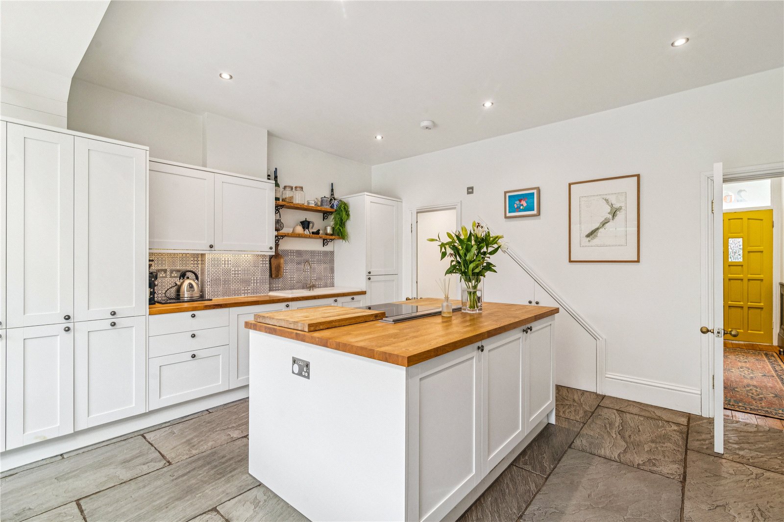 3 bedroom detached house for sale 0