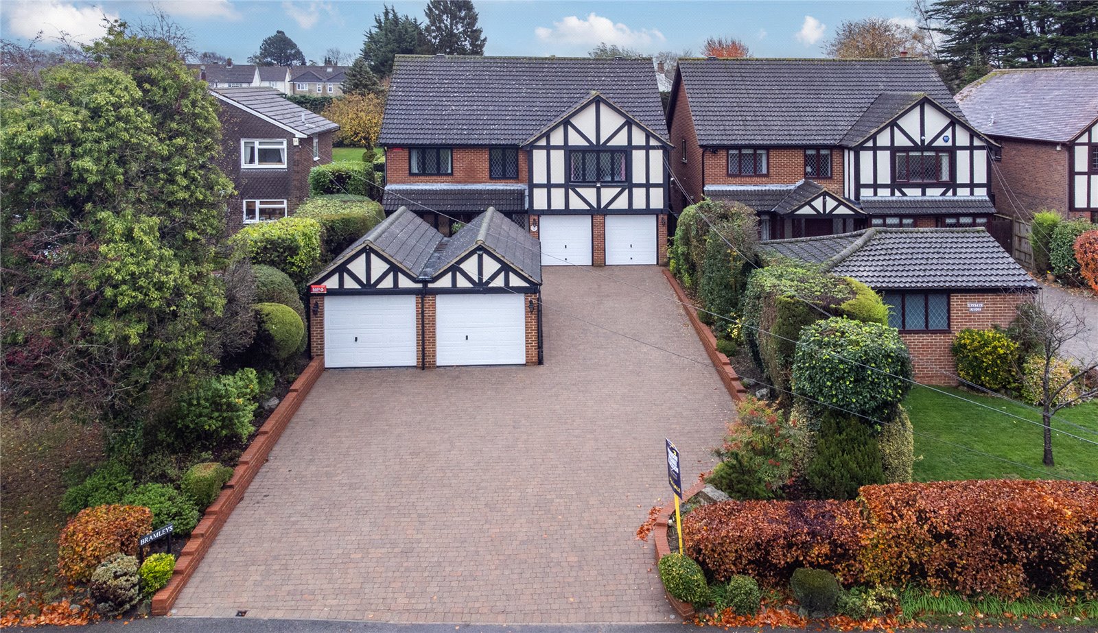 5 bedroom detached house for sale 0