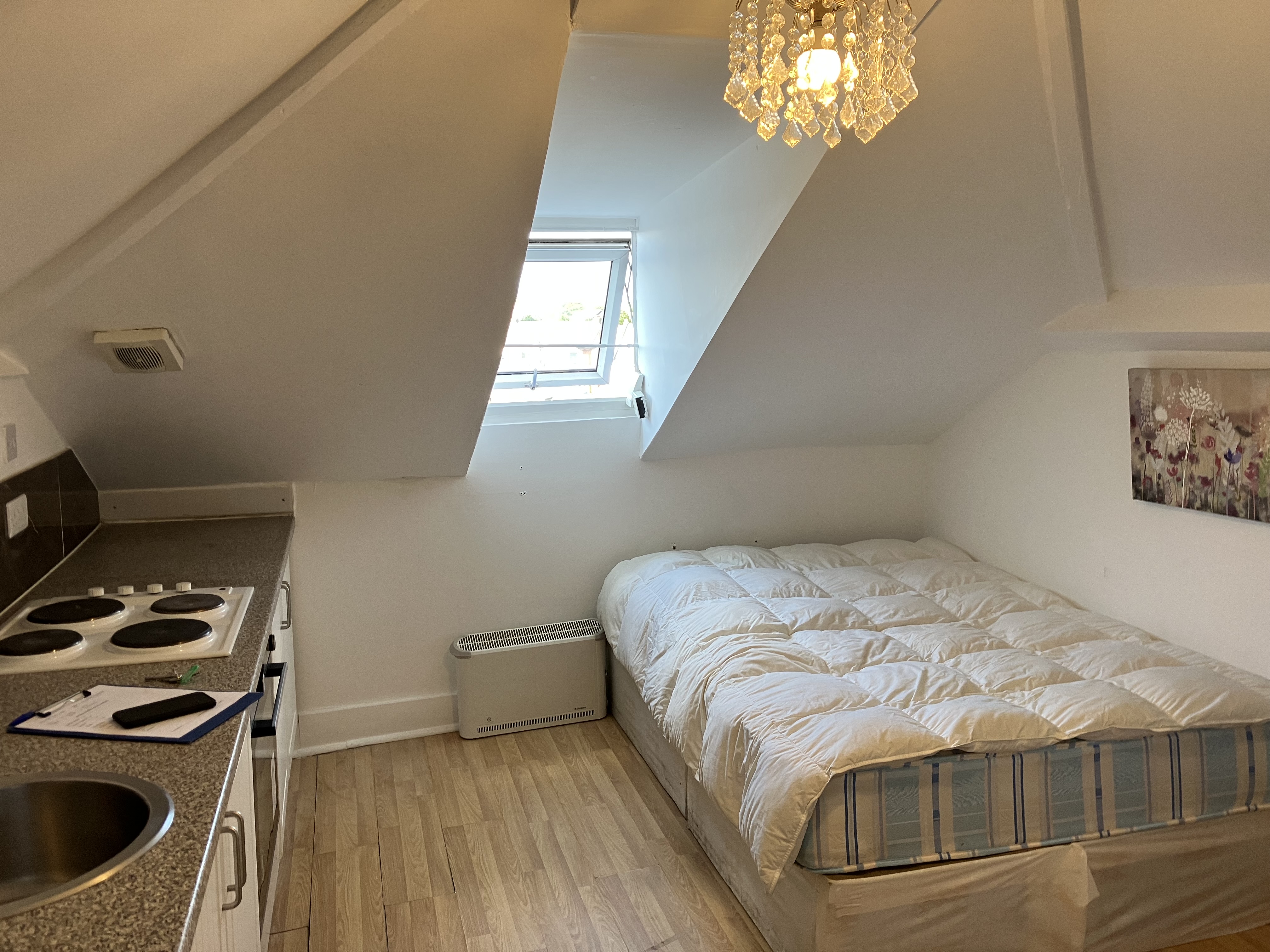 1, Pownall Gardens, Hounslow photo 4