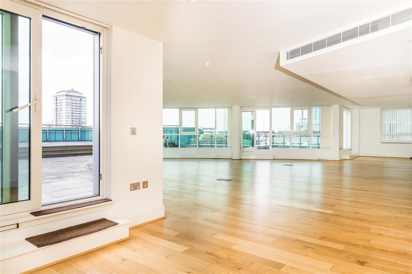 3 bedroom flat for sale 0