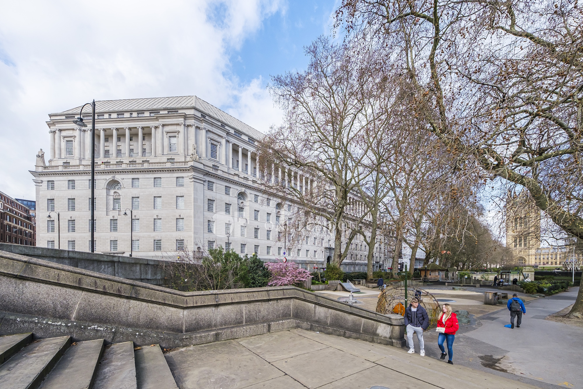 2 bedroom flat for sale 0