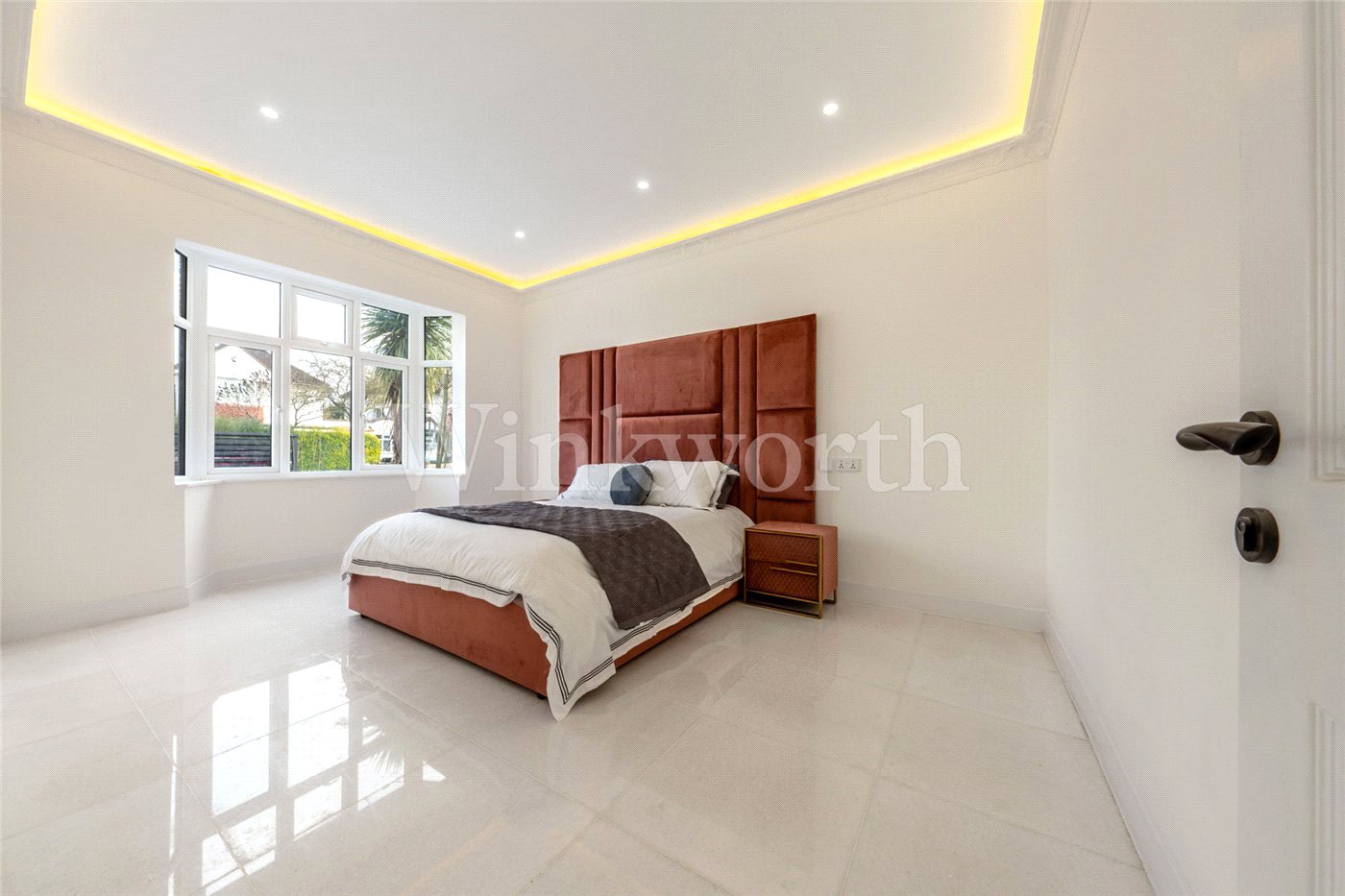 5 bedroom semi-detached house for sale 0