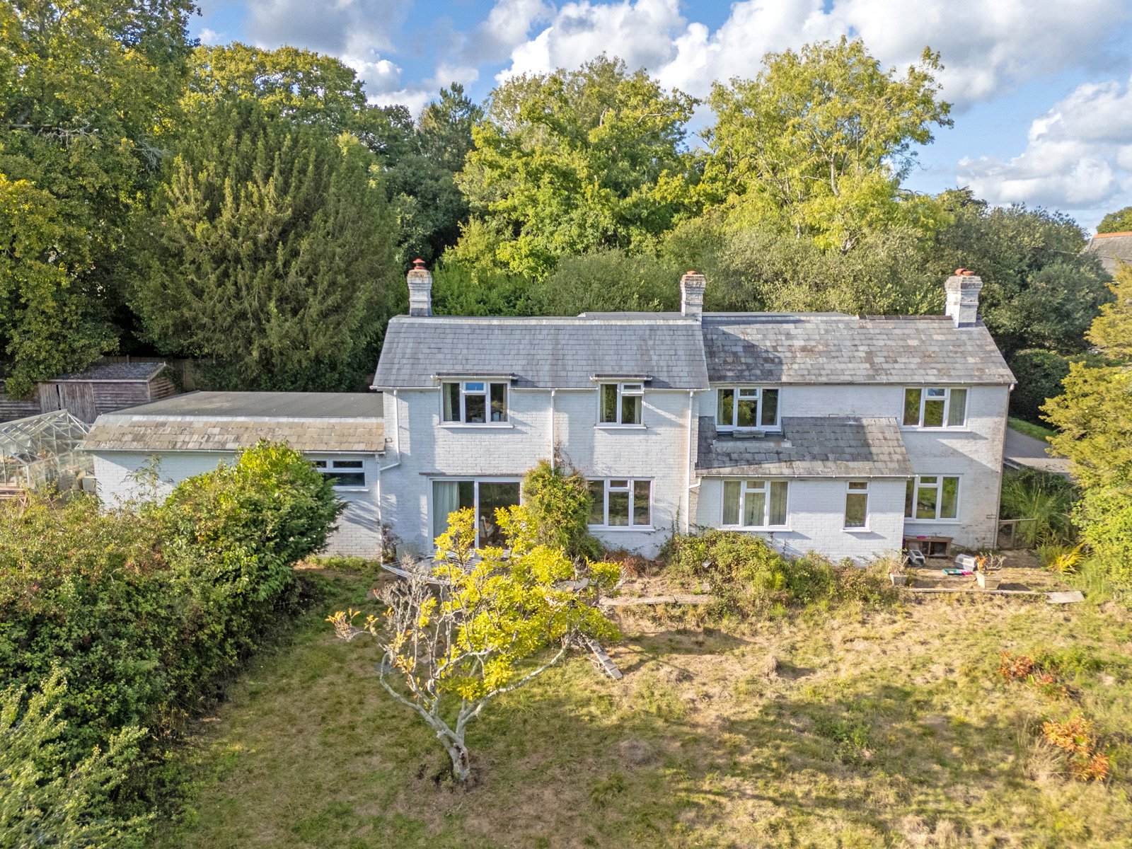 5 bedroom detached house for sale 0