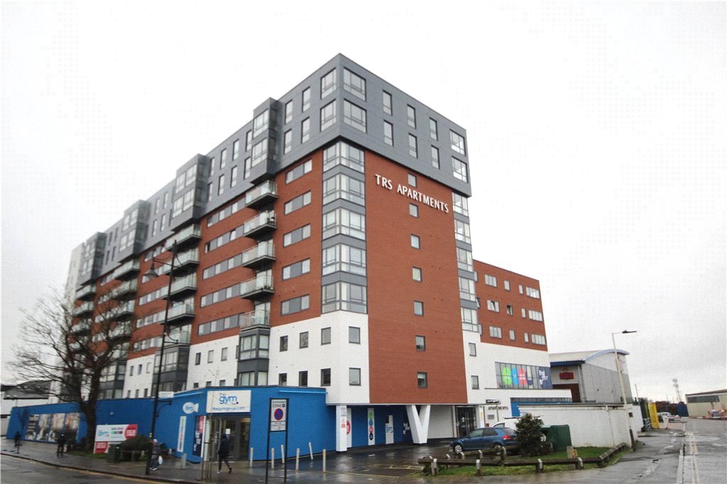 311 TRS Apartments,, The Green, Southall photo 2