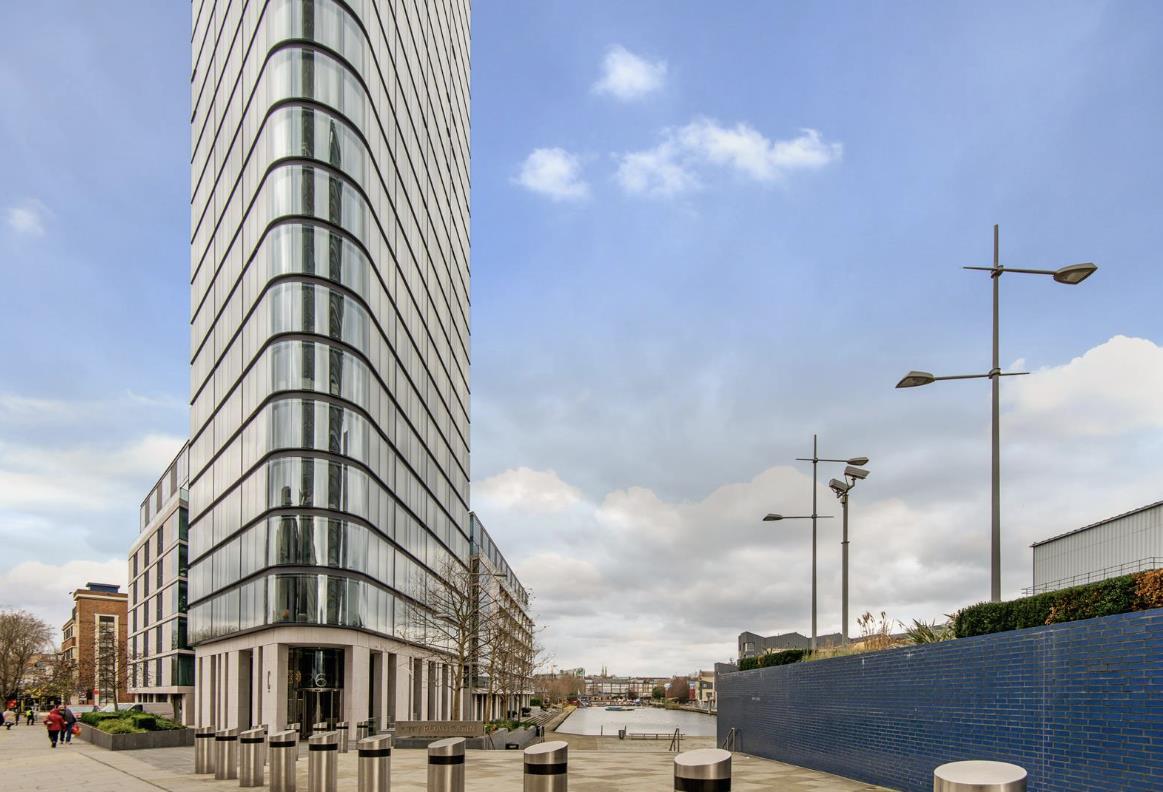 3 bedroom flat for sale 0