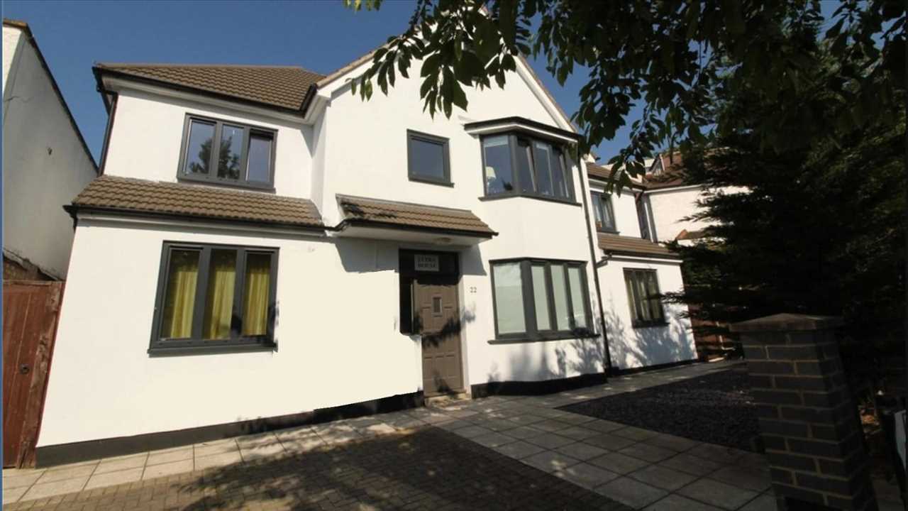 5 bedroom property for sale 0