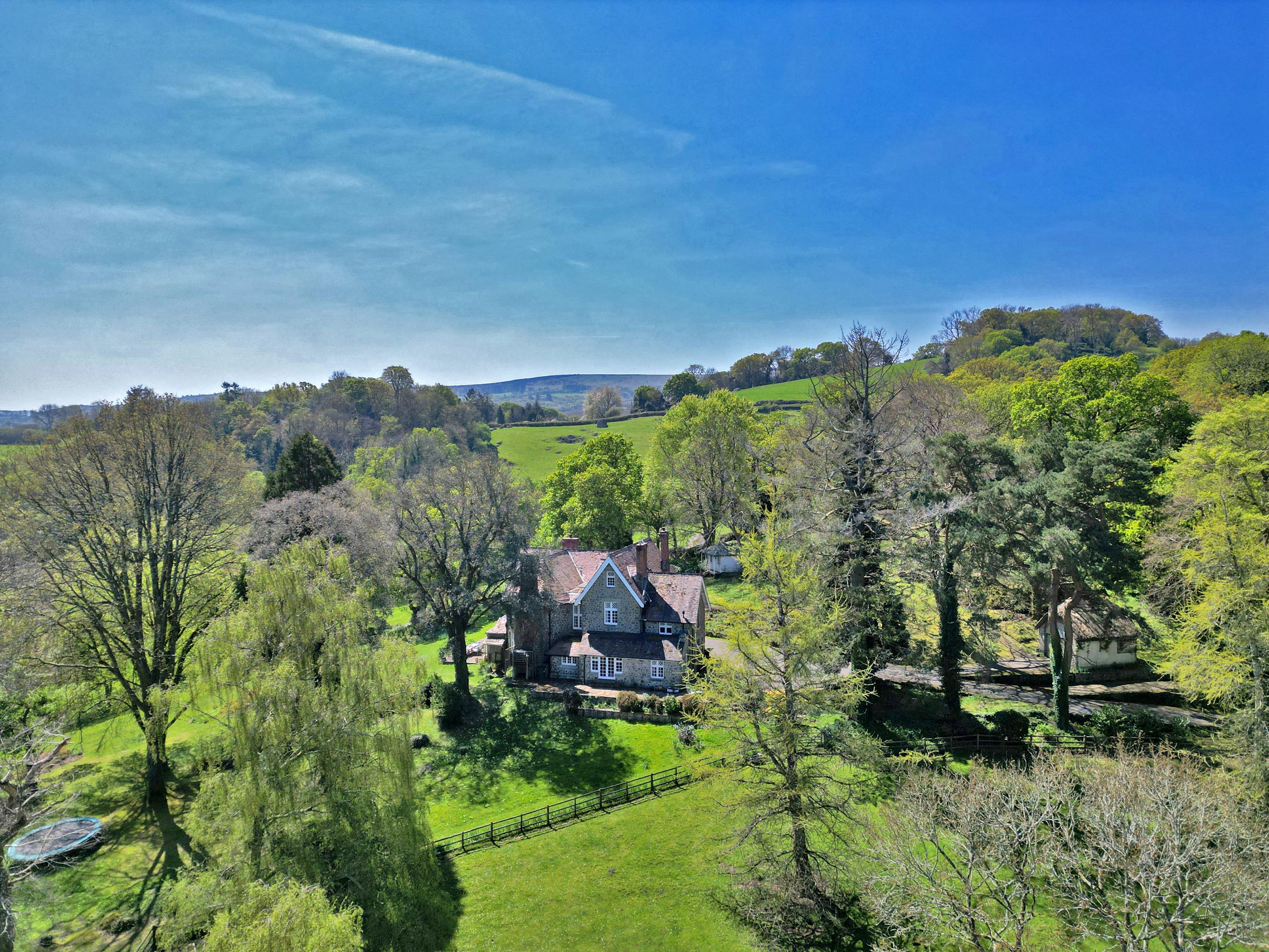 7 bedroom detached house for sale 0