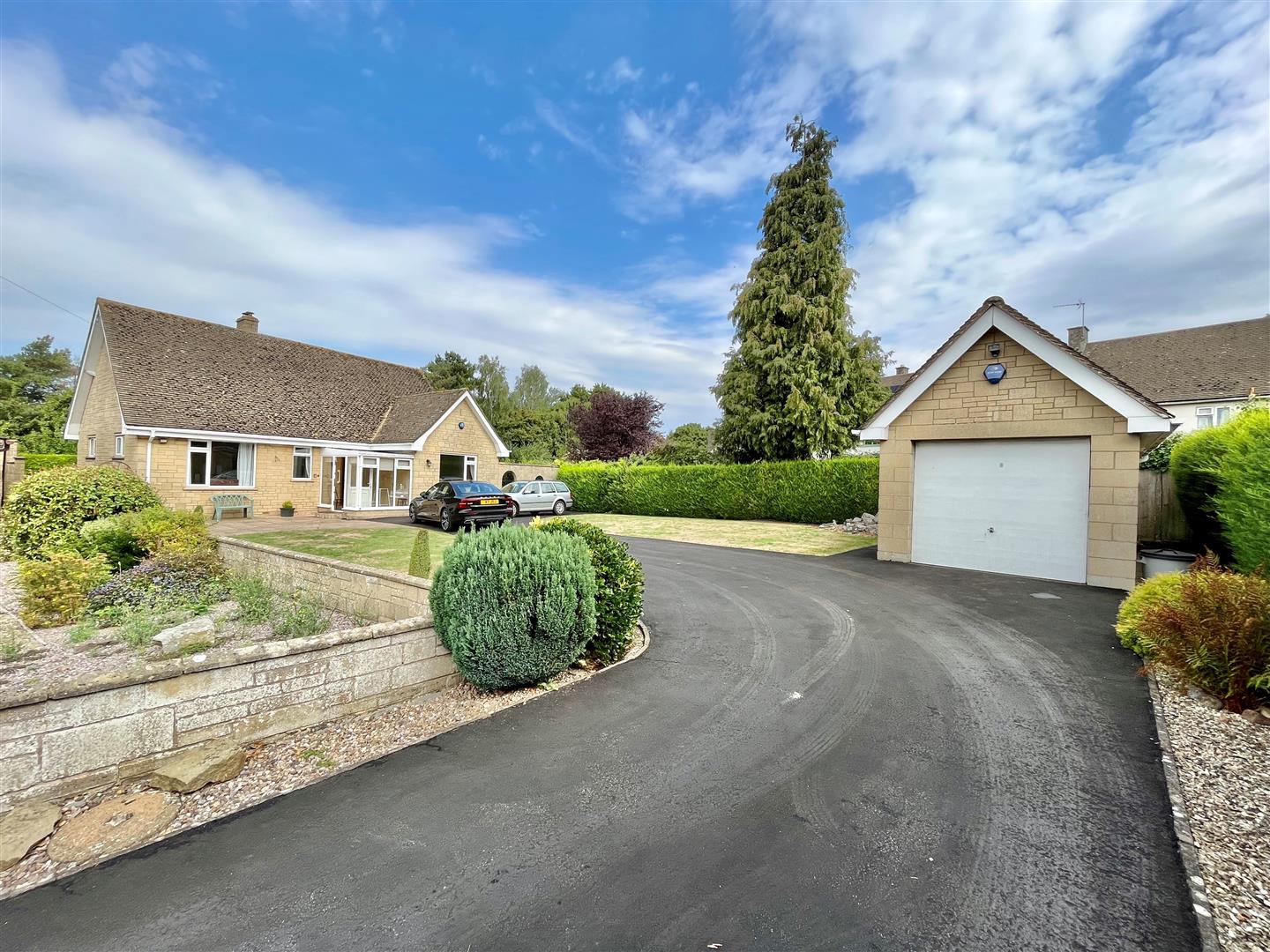 Photos of Pinlocks, Upton St. Leonards, Gloucester GL4 62381283