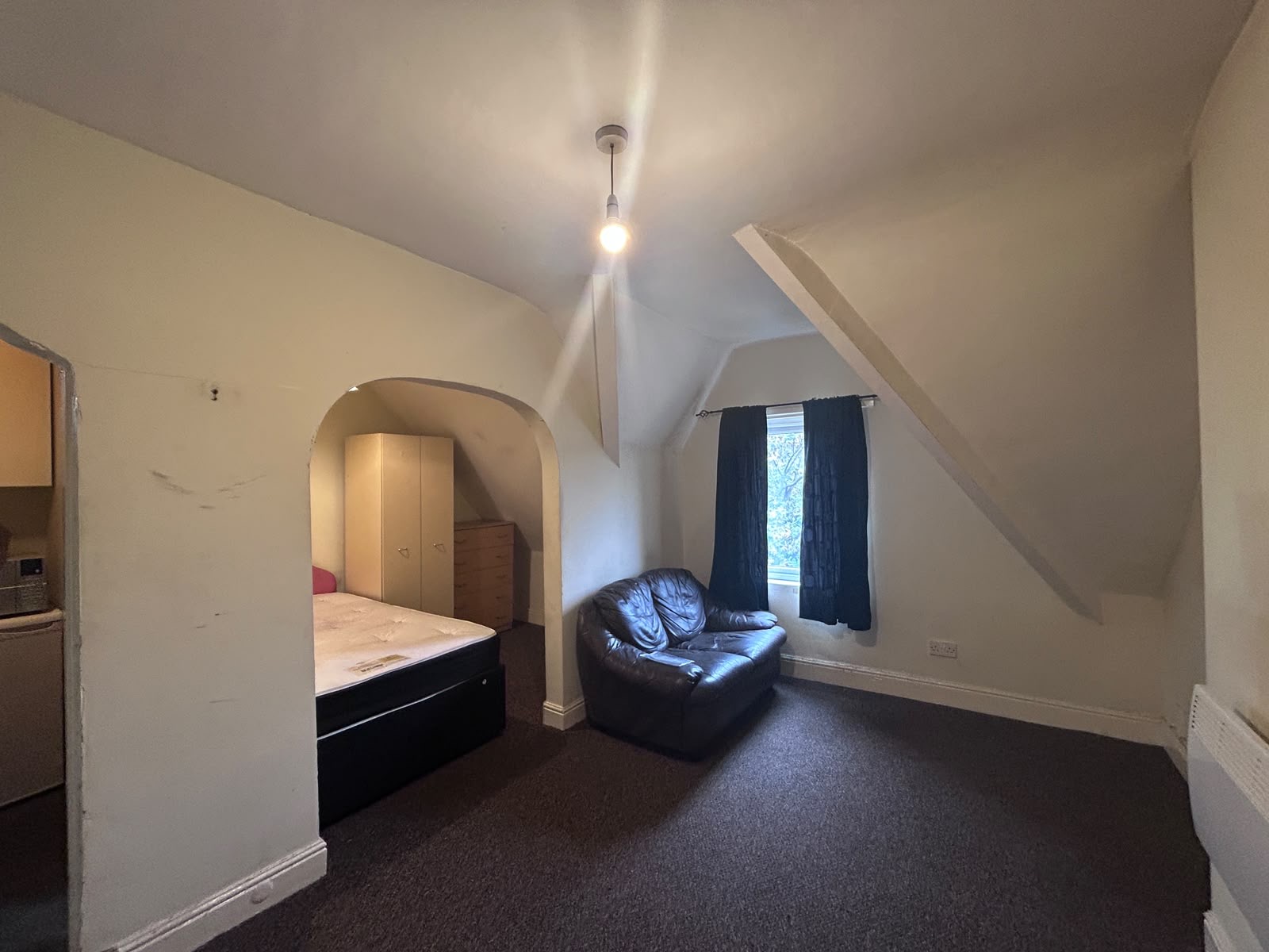 102, Birmingham photo 5