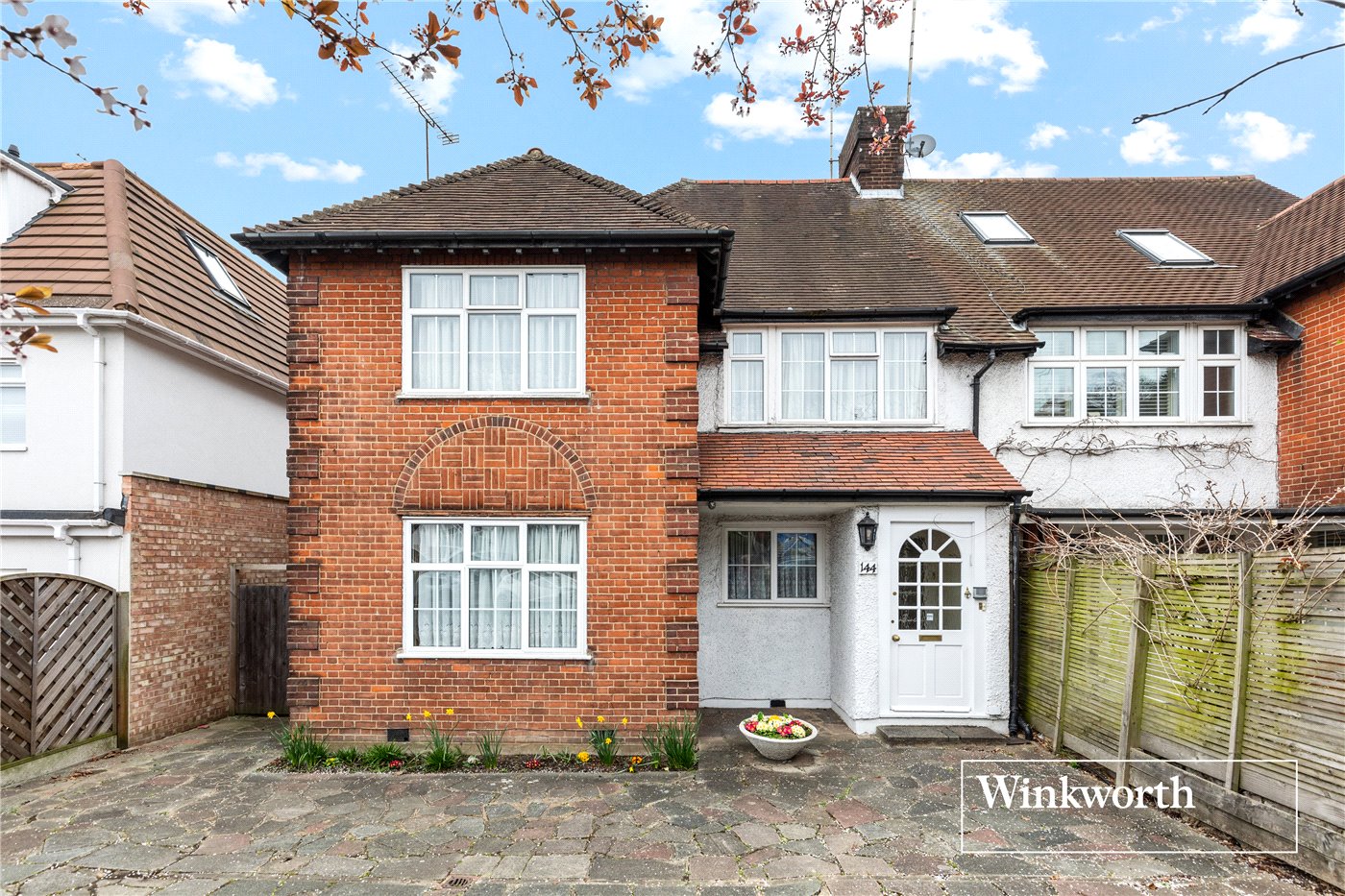 4 bedroom semi-detached house for sale 0