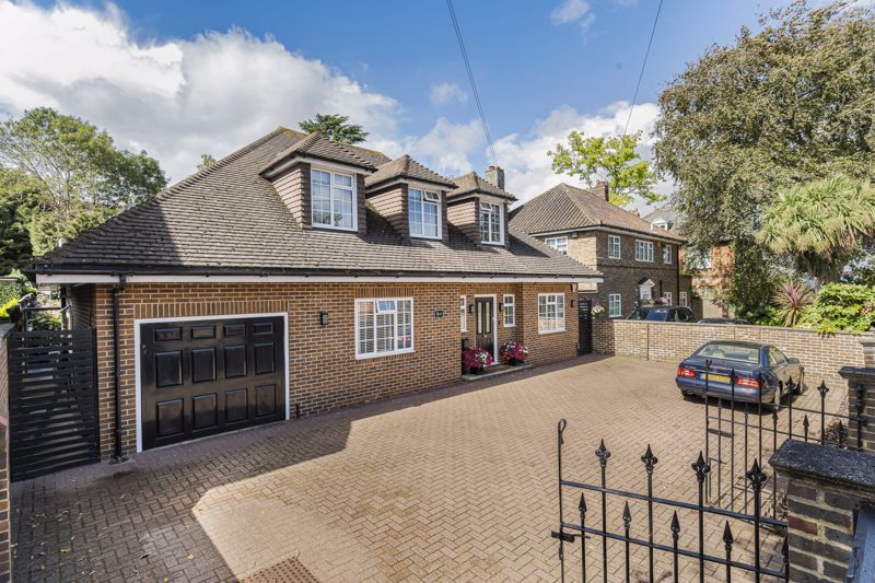 4 bedroom detached house for sale 0