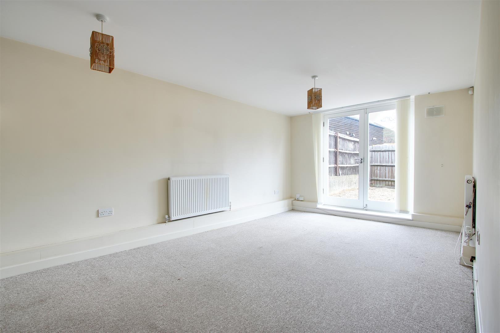 6 bedroom block of flats for sale 0