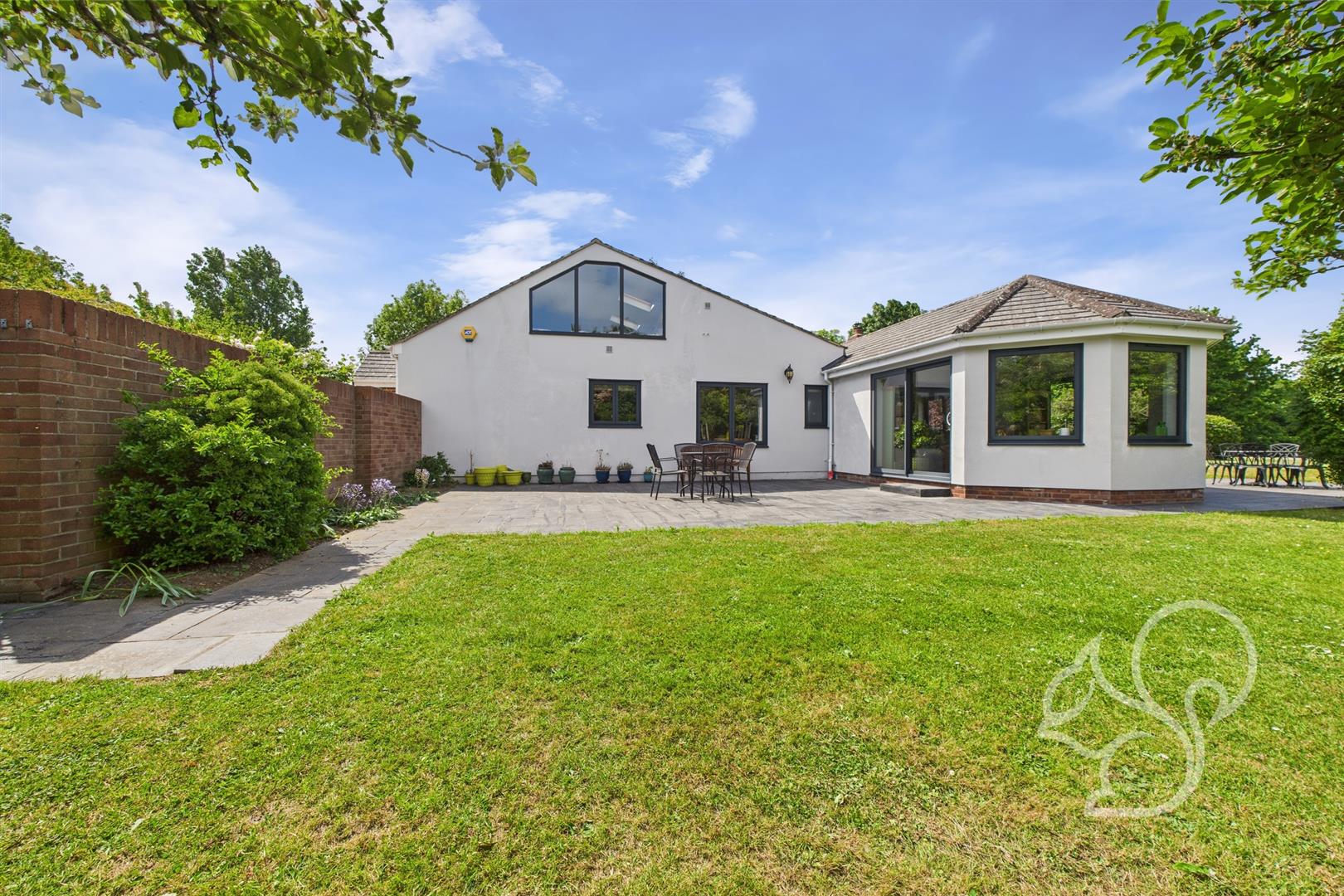 4 bedroom detached house for sale 0