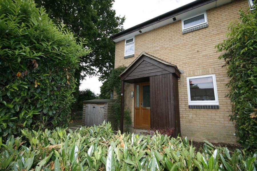 Free property report 1 Nethercote Avenue, Woking, GU21 3JZ Chimnie