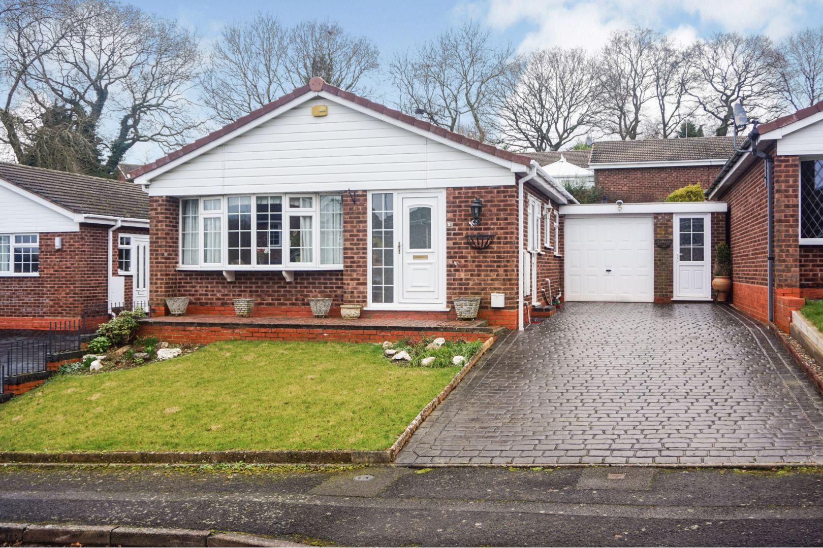 Free property report 8 Campden Close, Redditch, B97 5NJ Chimnie