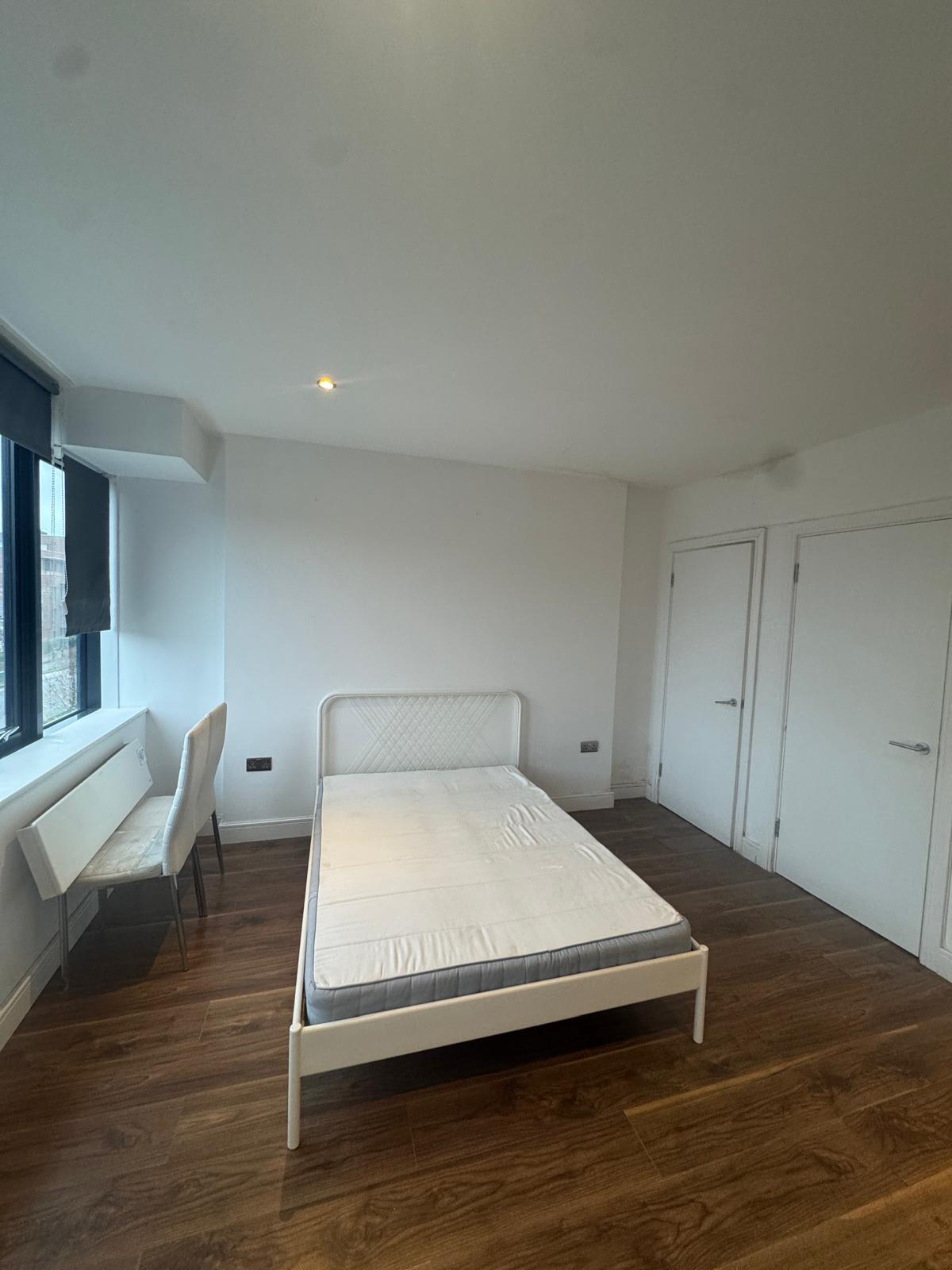 31, Harrow photo 5