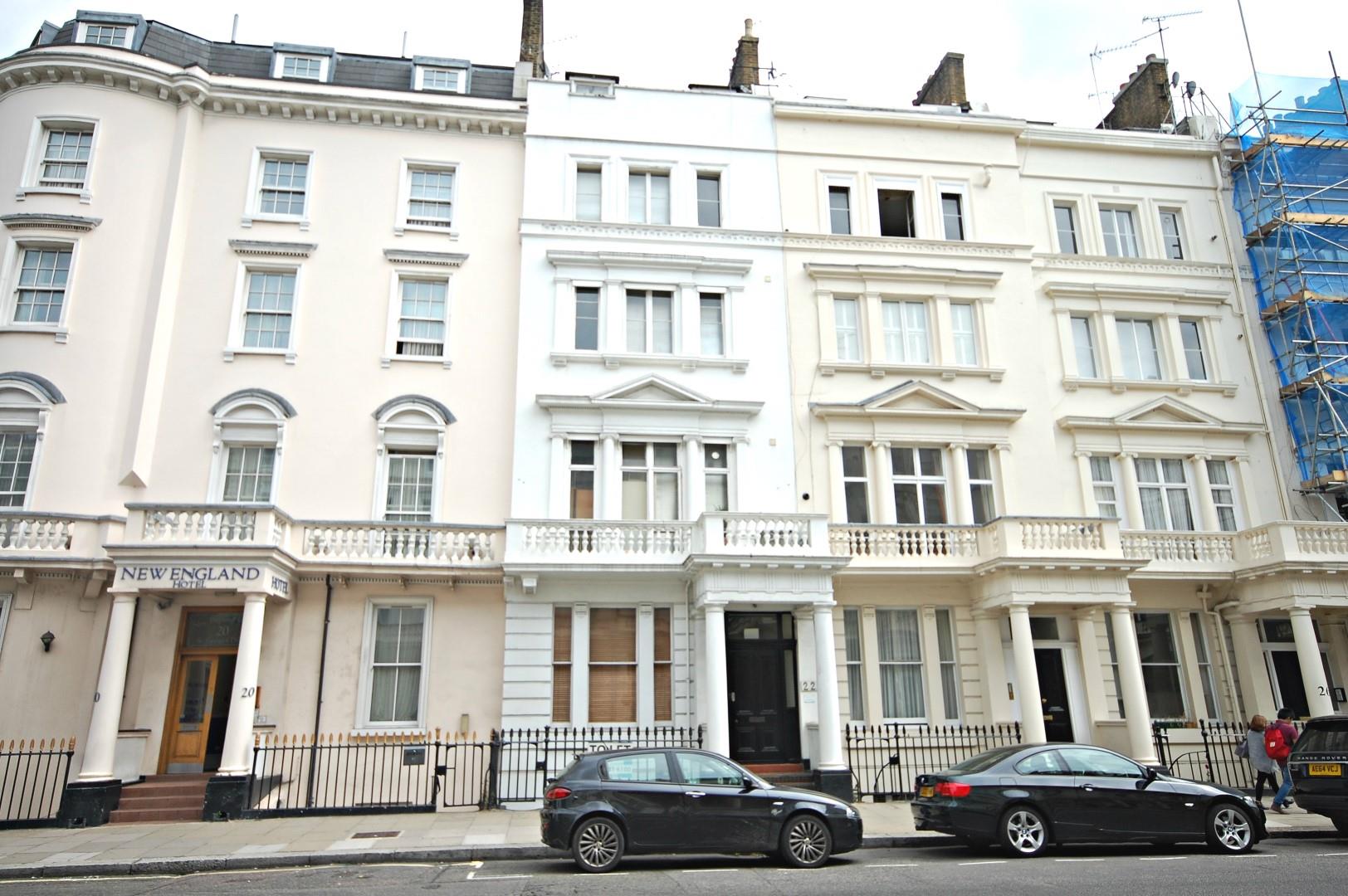 Flat 14, 22, St Georges Drive, London photo 2