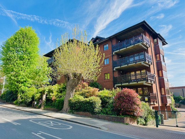 3 bedroom mews house for sale