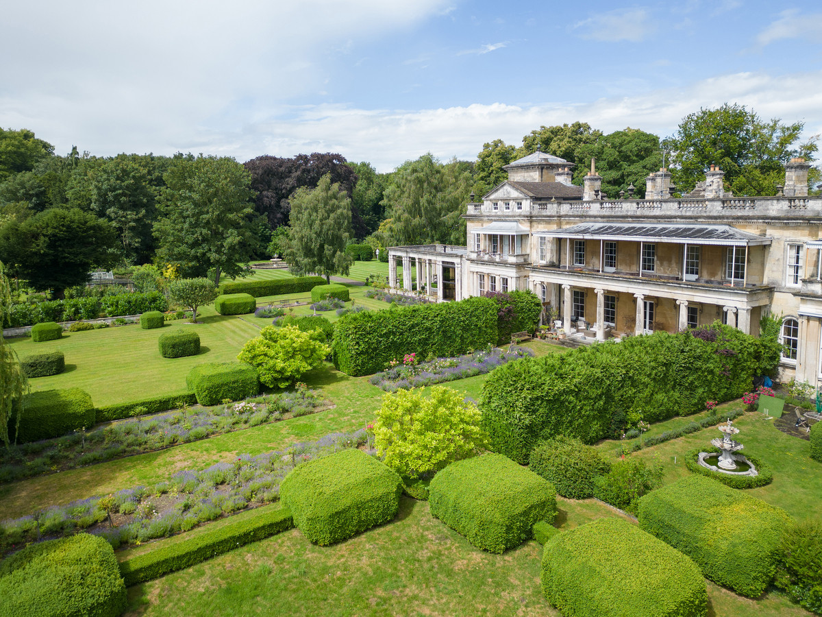 6 bedroom country house for sale 0