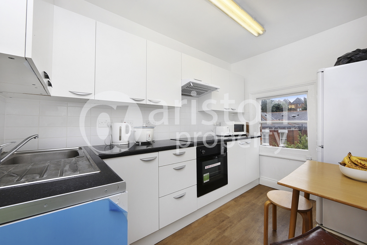 Room 3, 1st Floor Front, 56, Langdon Park Road, Highgate photo 5