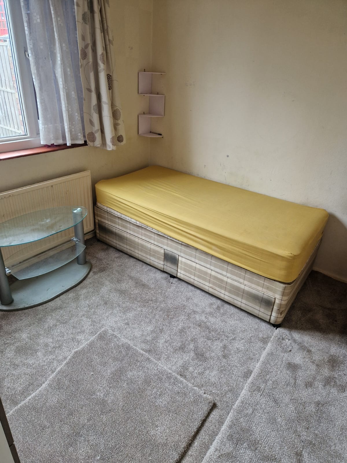 Maxwell Road, West Drayton photo 5