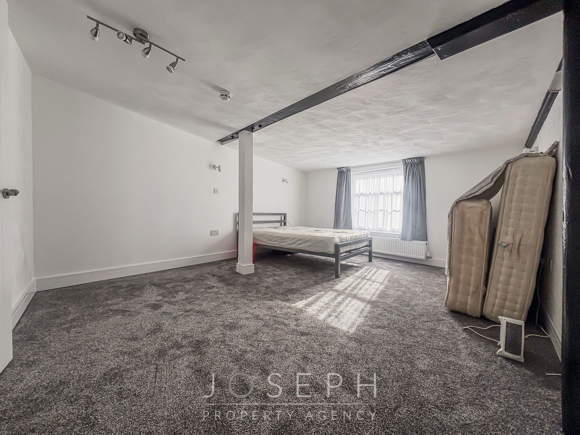 Room 5, 33 Elm Street, Ipswich, photo 4