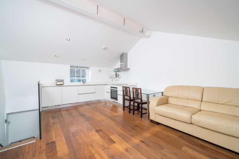 Flat G, 165, Gray's Inn Road, London photo 2