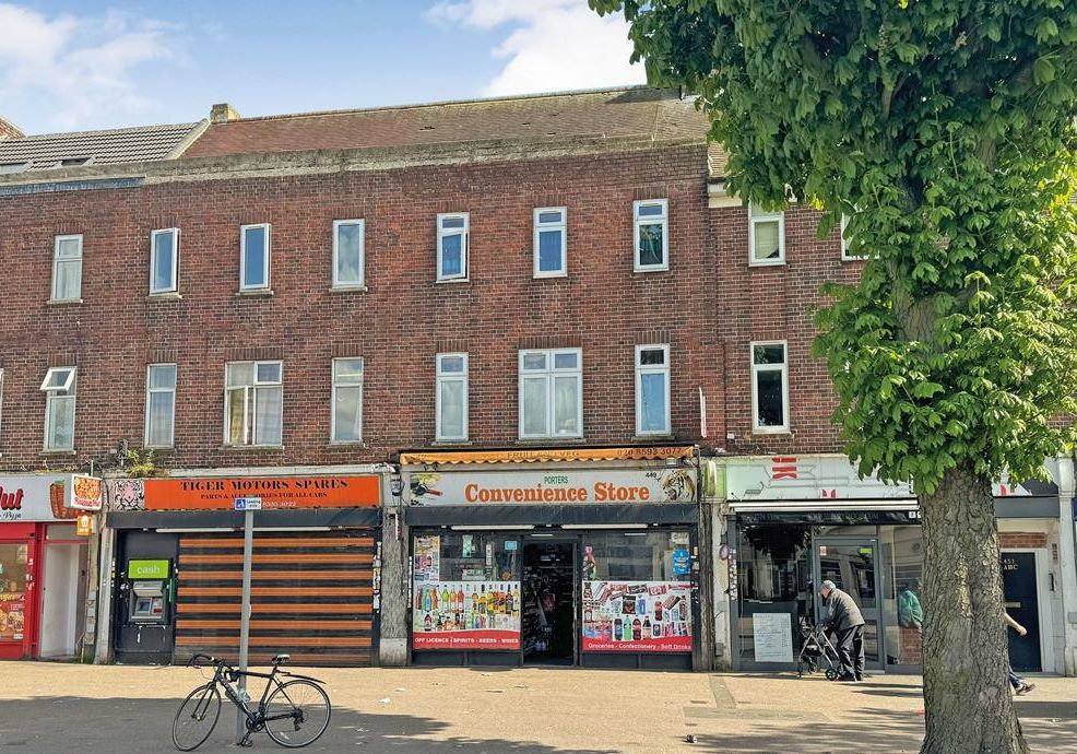 449A, Porters Avenue, Dagenham photo 2