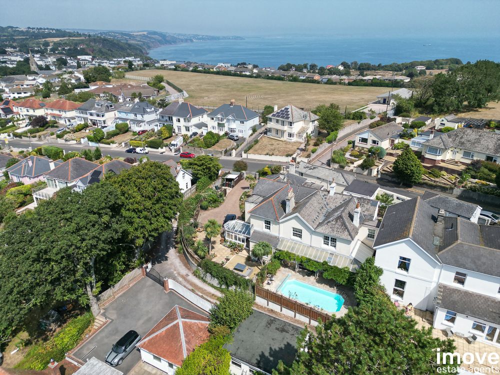 4-bed terraced on 61 Quinta Road, Torquay, £495,000
